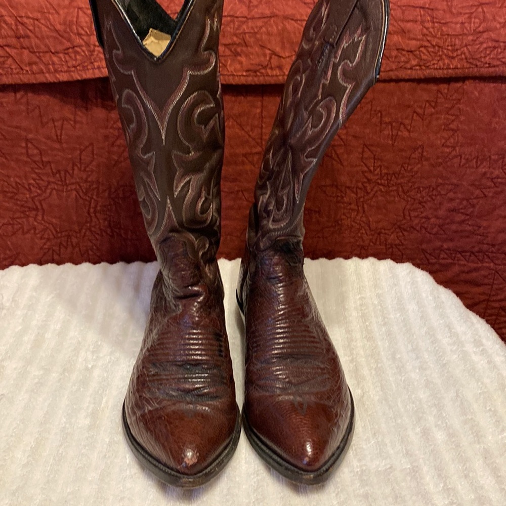 Maroon J Chisholm, handcrafted boots, size 8 ostrich skin